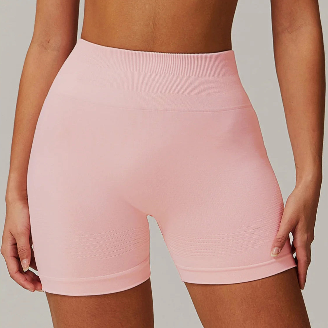 LuxeLift™ Curve Scrunch Shorts