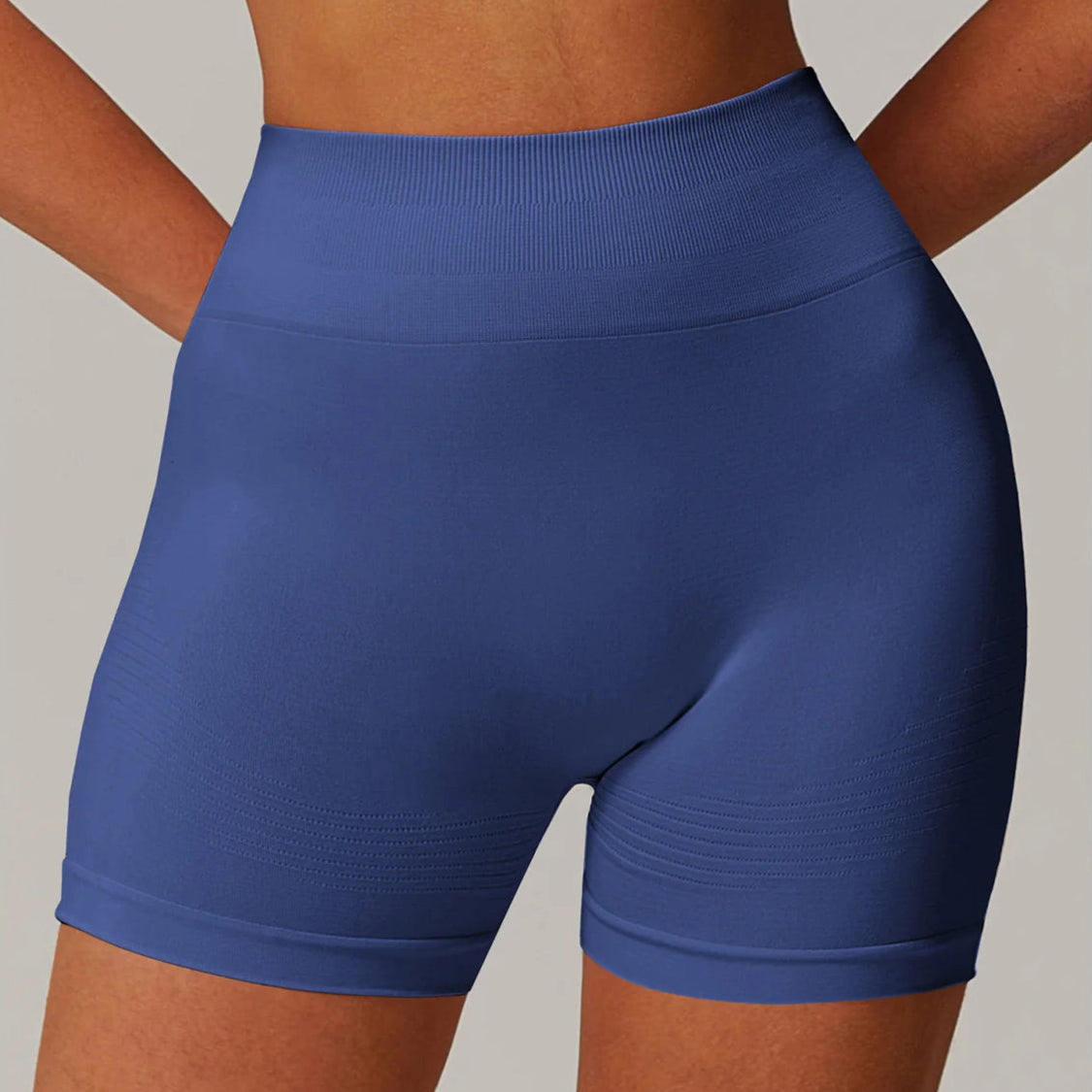 LuxeLift™ Curve Scrunch Shorts