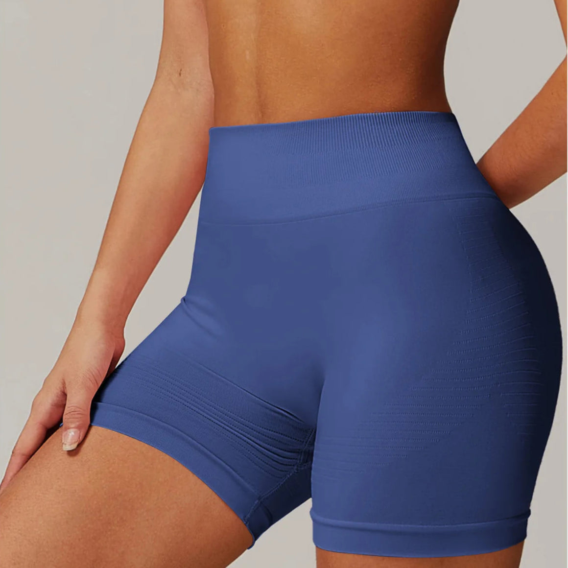 LuxeLift™ Curve Scrunch Shorts