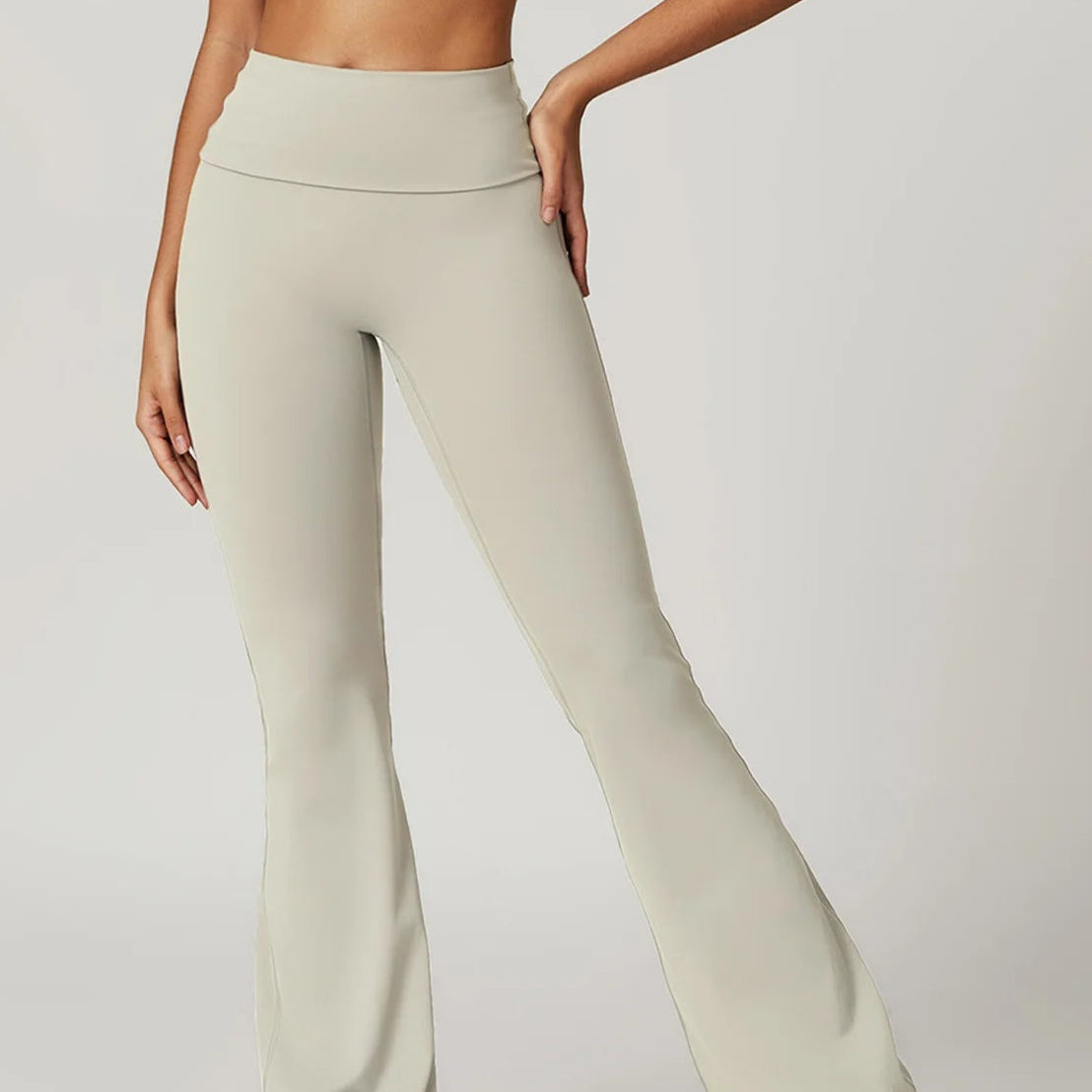 LuxeLift™ Flared Yoga Pants