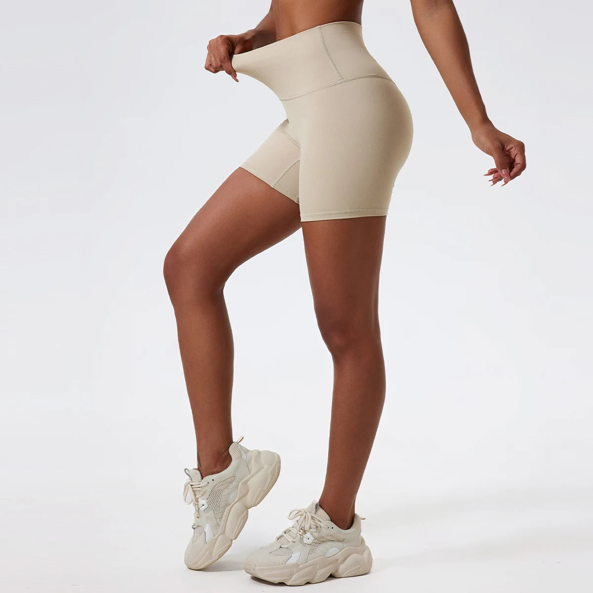 LuxeLift™ High-Waisted Seamless Shorts Light Khaki