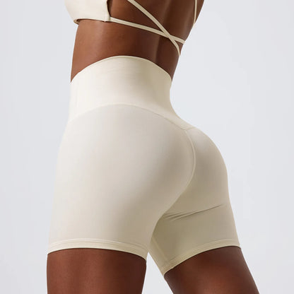 LuxeLift™ High-Waisted Seamless Shorts Sandy White